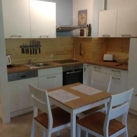 Apartment Mit Charme I *